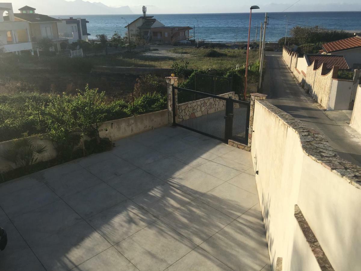 Casa Vacanza Demi Alcamo Marina Exterior photo